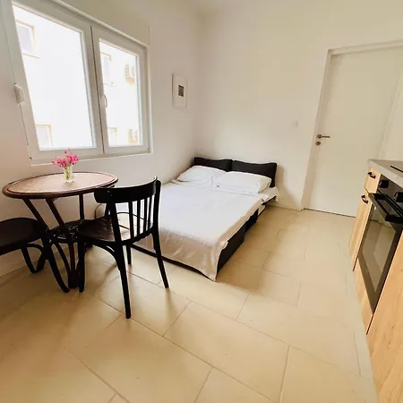 Sea Breeze Apartments Starigrad Paklenica Exterior photo