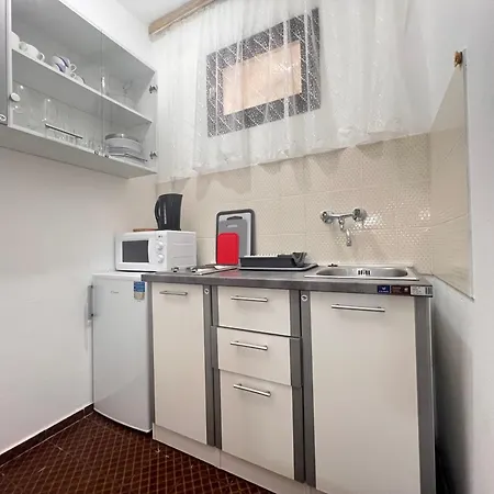 Sea Breeze Apartments Starigrad Paklenica Exterior photo