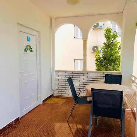 Sea Breeze Apartments Starigrad Paklenica Exterior photo