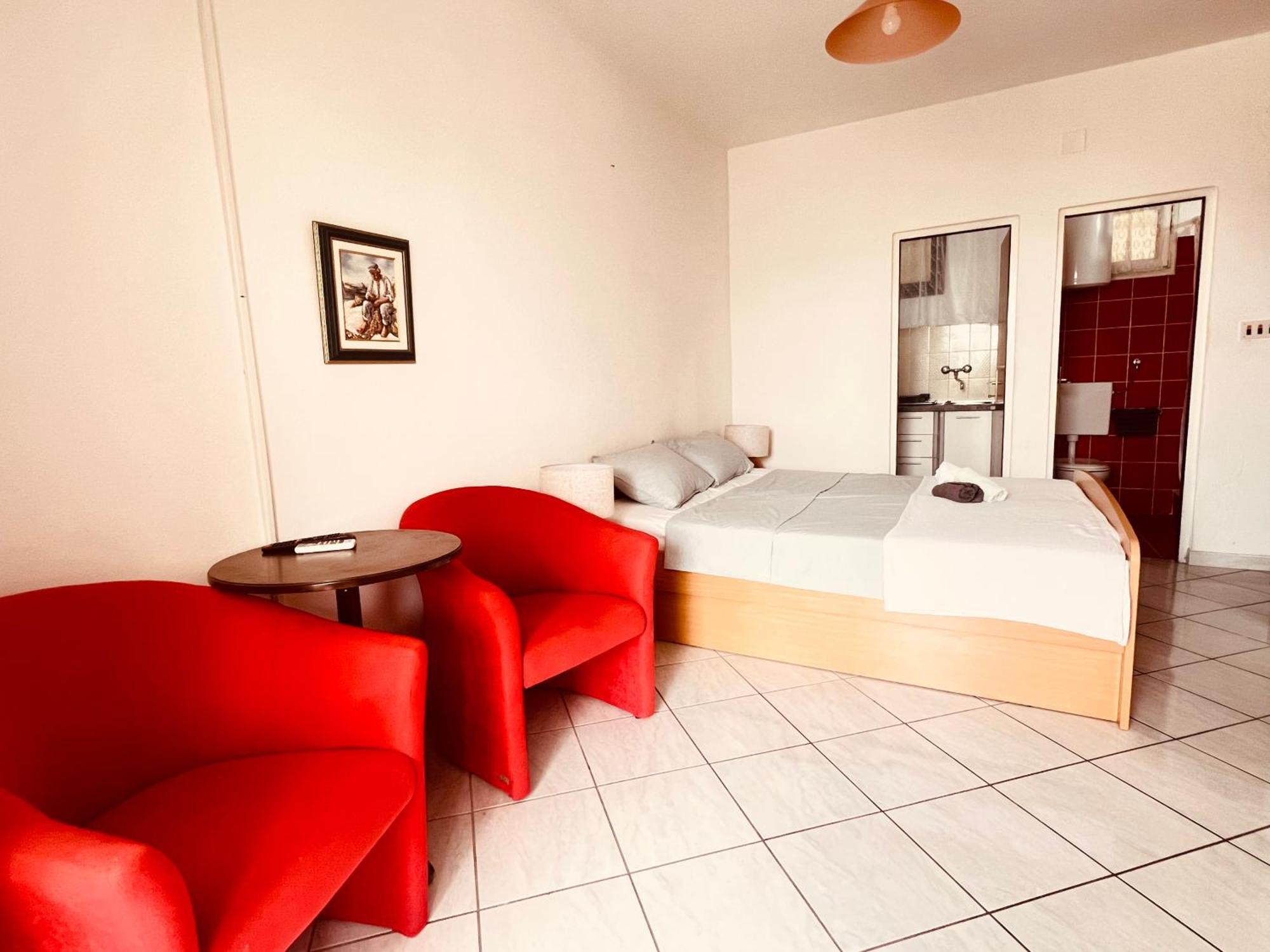 Sea Breeze Apartment *