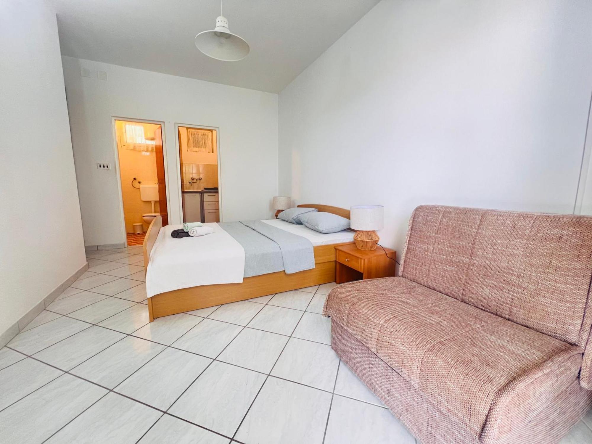 Sea Breeze Apartment